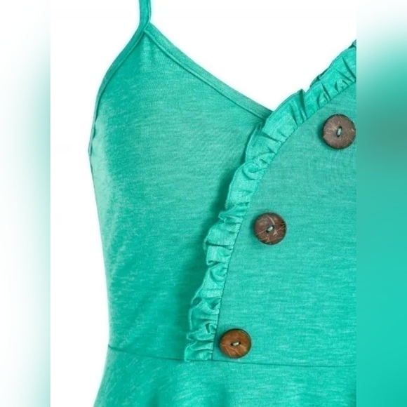 Mint green mock  button tank top size 6 - Picture 3 of 7